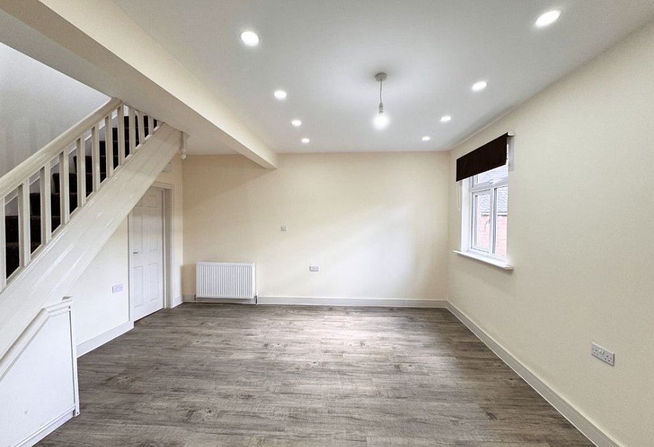Evington Road Leicester LE2 1QH